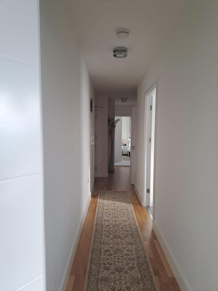 Cozy Double Room With Large En Suite Near Canary Wharf London With Amazing Views In A Shared Apartment מראה חיצוני תמונה